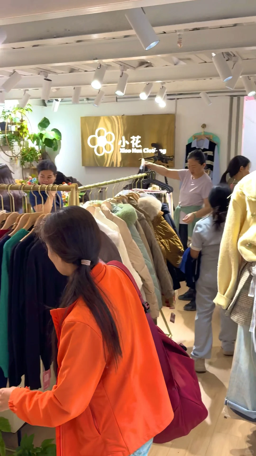 东莞东城！平价宝藏服装的被我挖到了！