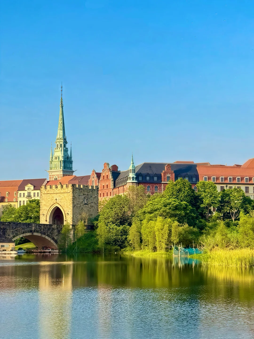 📍 东莞松山湖｜以为在欧洲🏰其实是华为总部