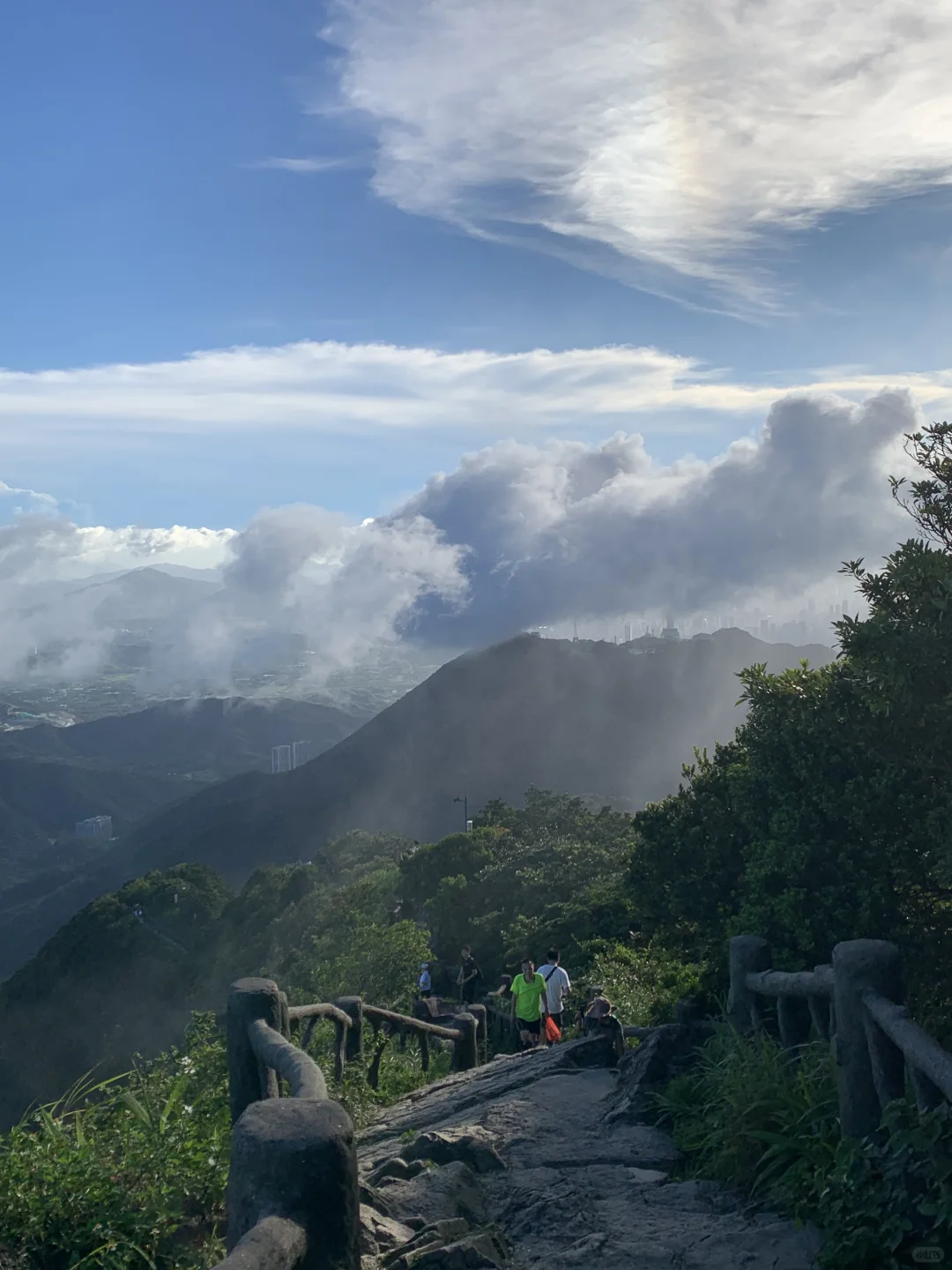 深圳类似梧桐山这样的地方还有什么推荐！