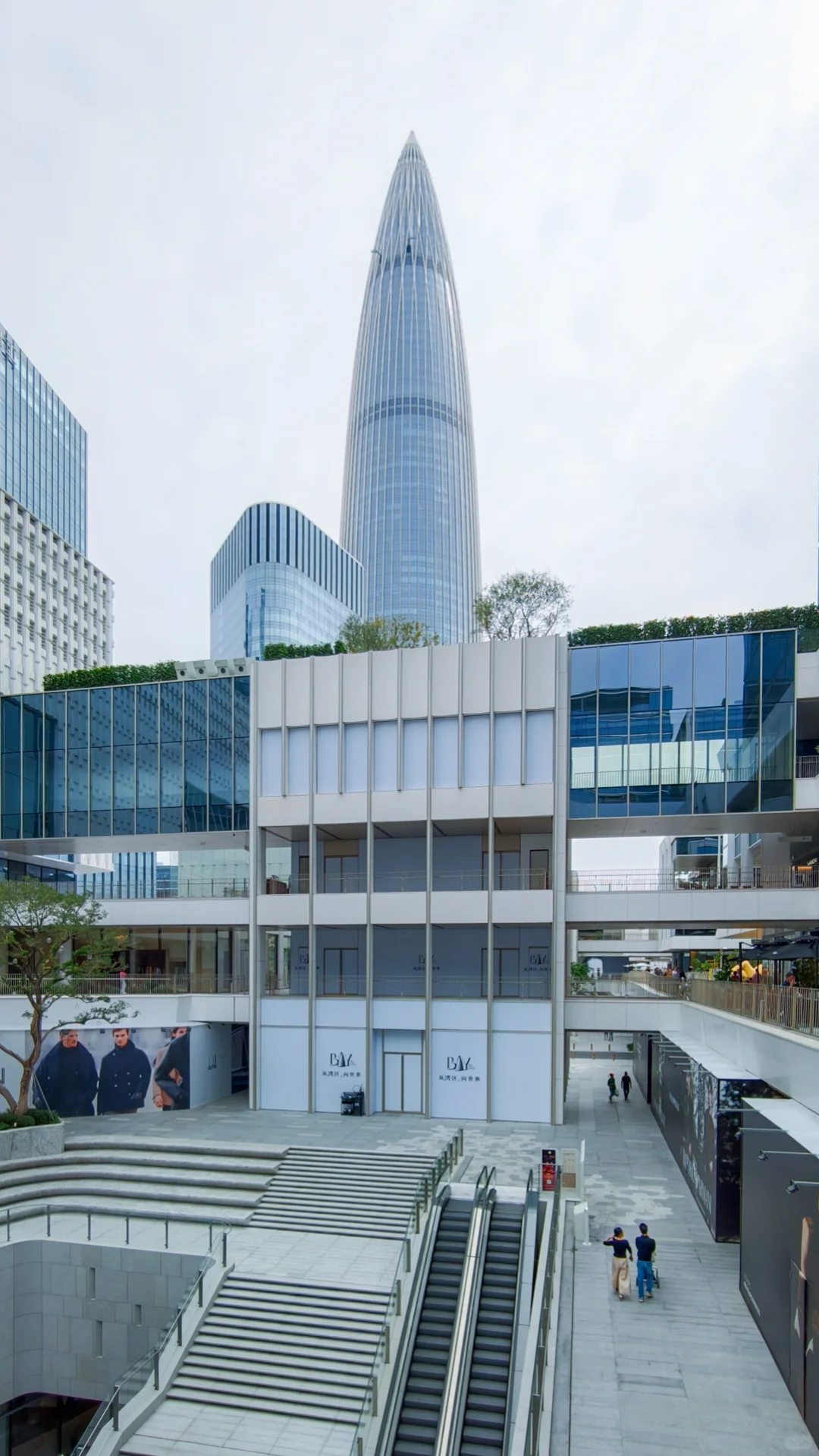 一条2公里的街，看遍深圳最顶的“壕”❗️