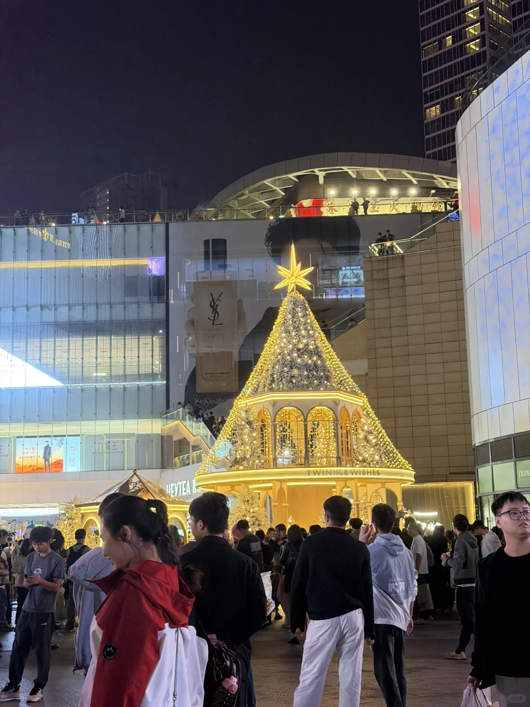 没见到那么多人的东莞国贸