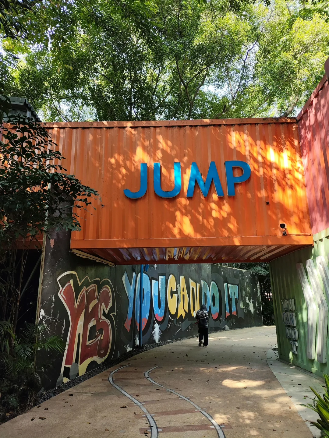 12.16广州长隆已回（已被宰）内容很脏...