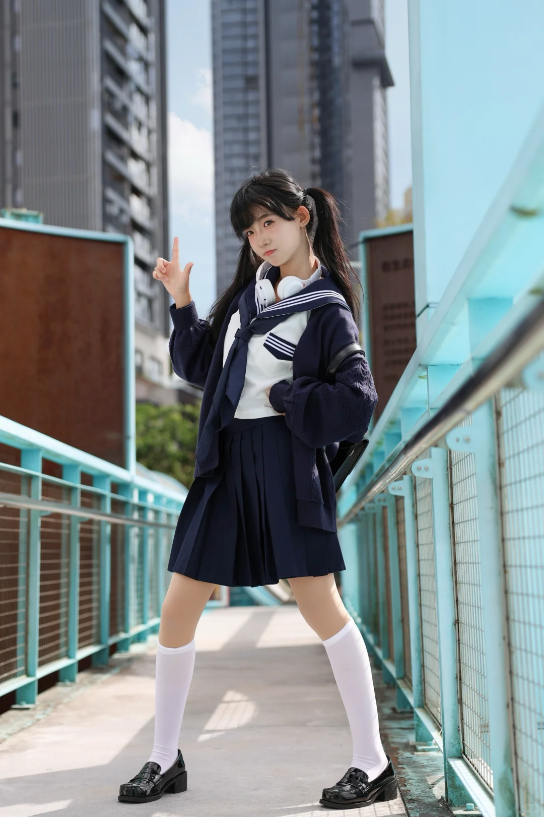 用镜头解锁公园JK拍照，每一帧都好甜