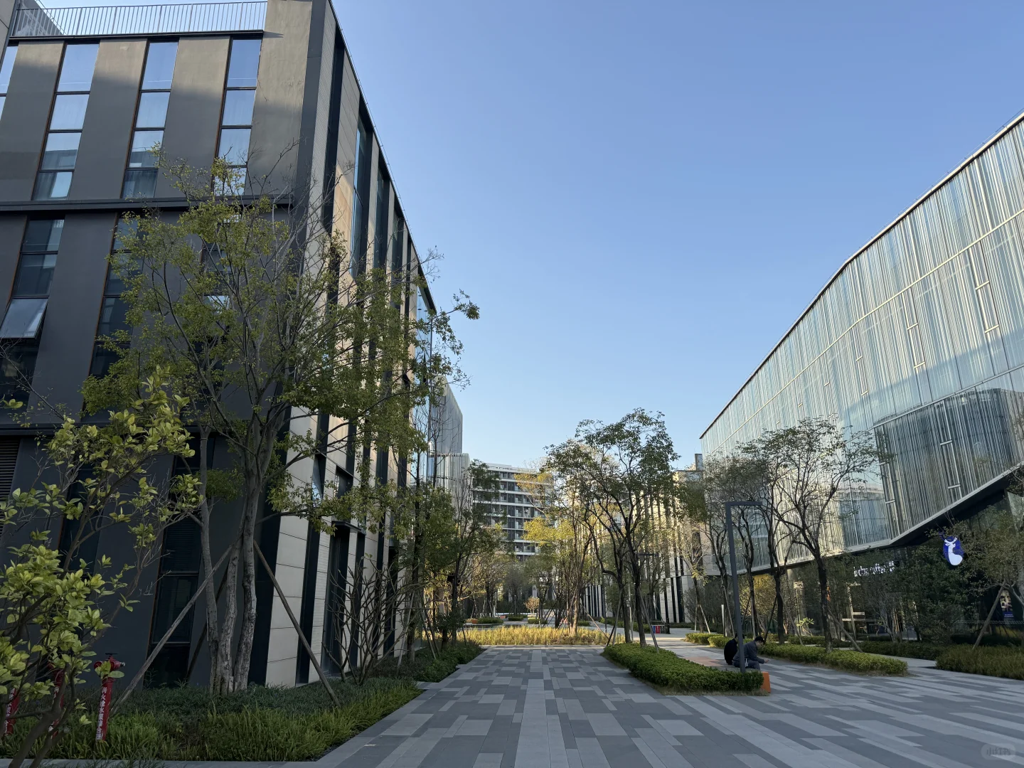 深圳宝安会展湾云岸｜地铁口精装办公室直租