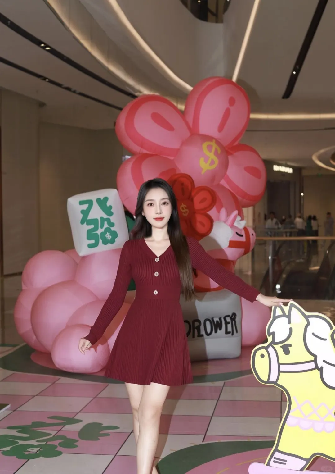 广州版“圣诞魔法”🎄飞天老baby降临