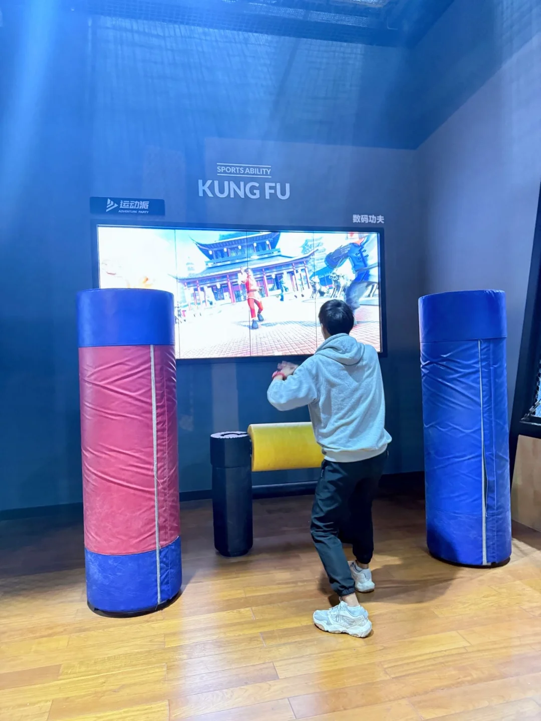 广州打工人续命局|3000㎡运动馆玩到腿软