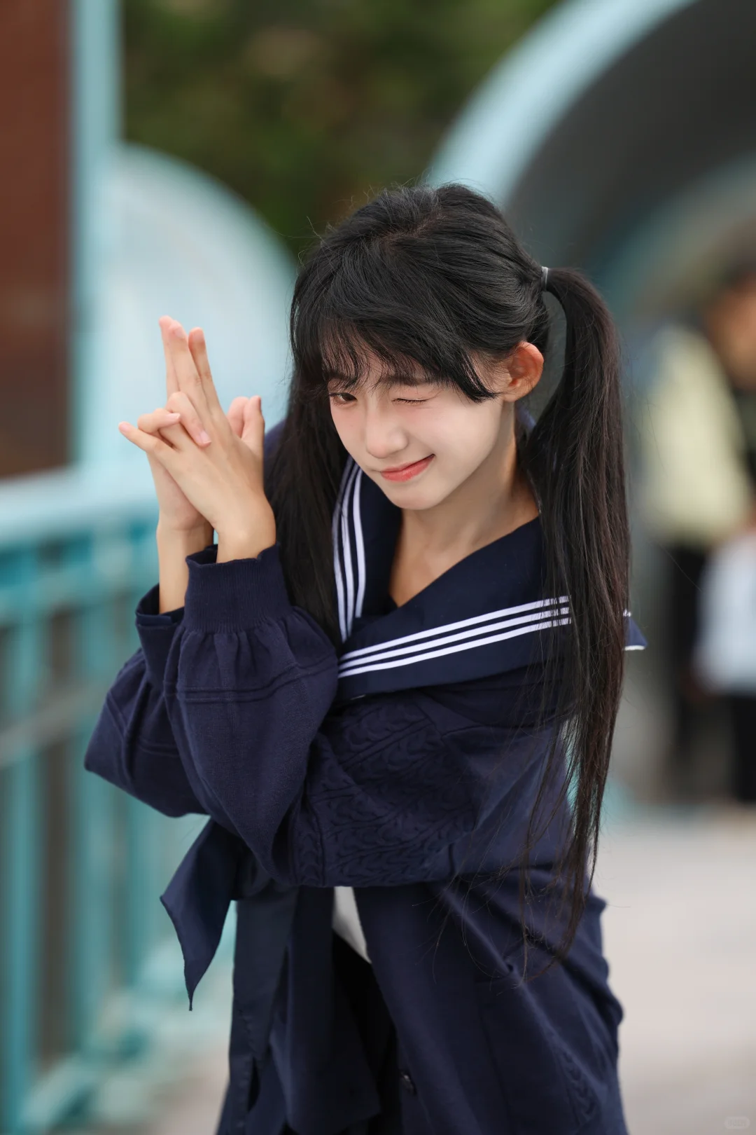 用镜头解锁公园JK拍照，每一帧都好甜