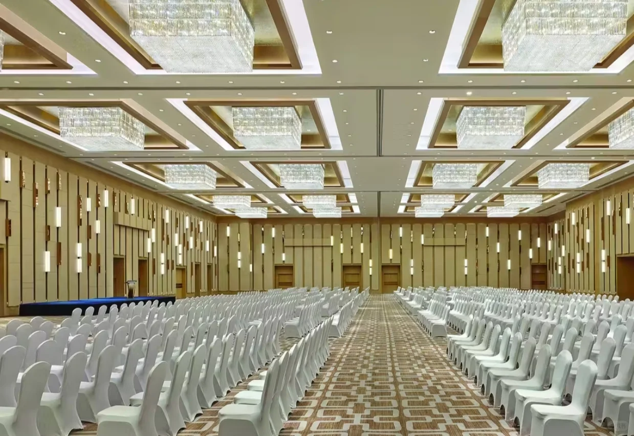 广州海珠区两千多平超大豪华大气年会场地！