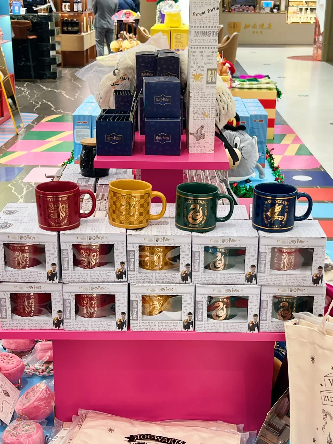 广州友谊国金店！有解解痛楼啦！💜