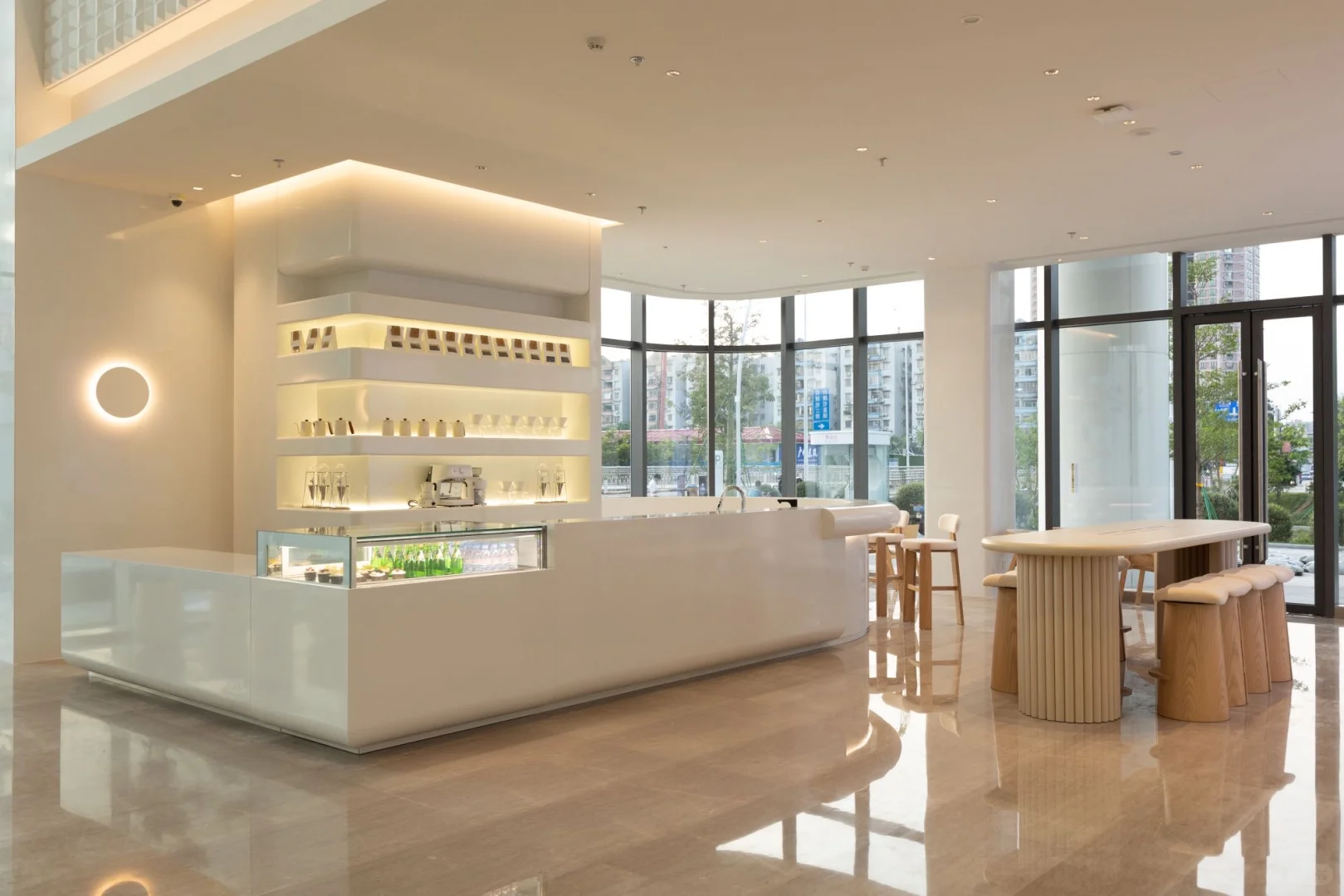 广州直播基地首选，配套饭堂，健身房，运动馆