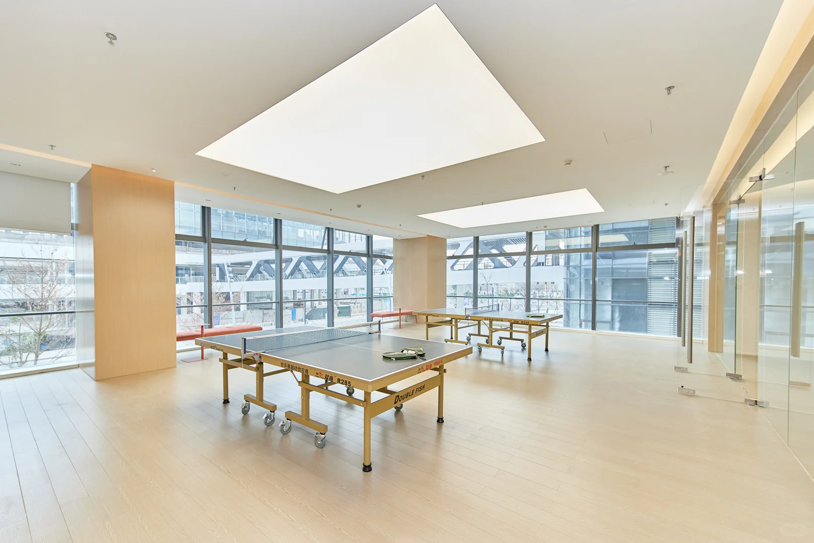 广州直播基地首选，配套饭堂，健身房，运动馆