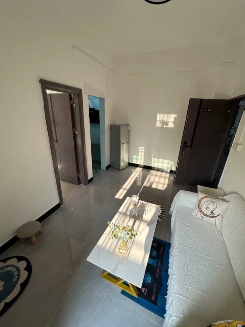 南宁我家独栋民房，整租单间400！一居室600！