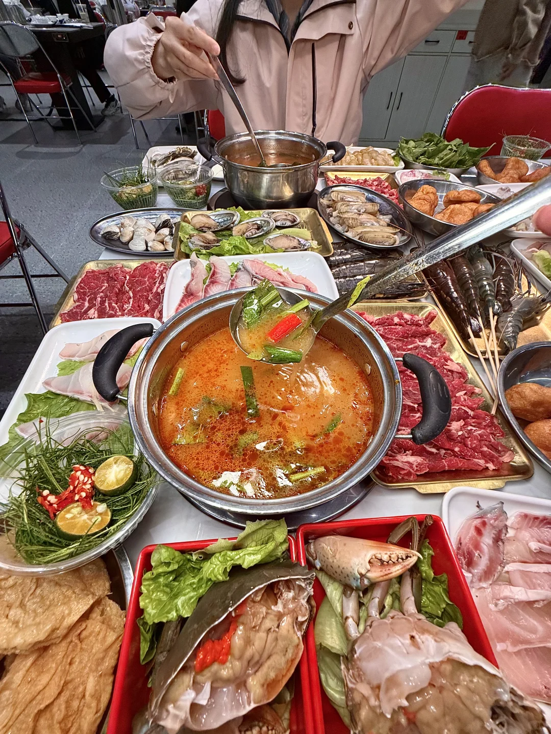 的确是南宁very便宜好吃的海鲜火锅 。。。