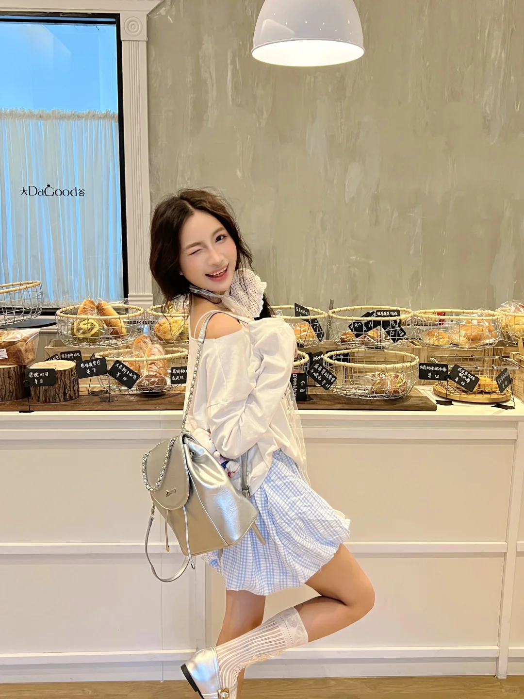 南宁新开的！韩里韩气的咖啡店好好拍🫧🐰🥯