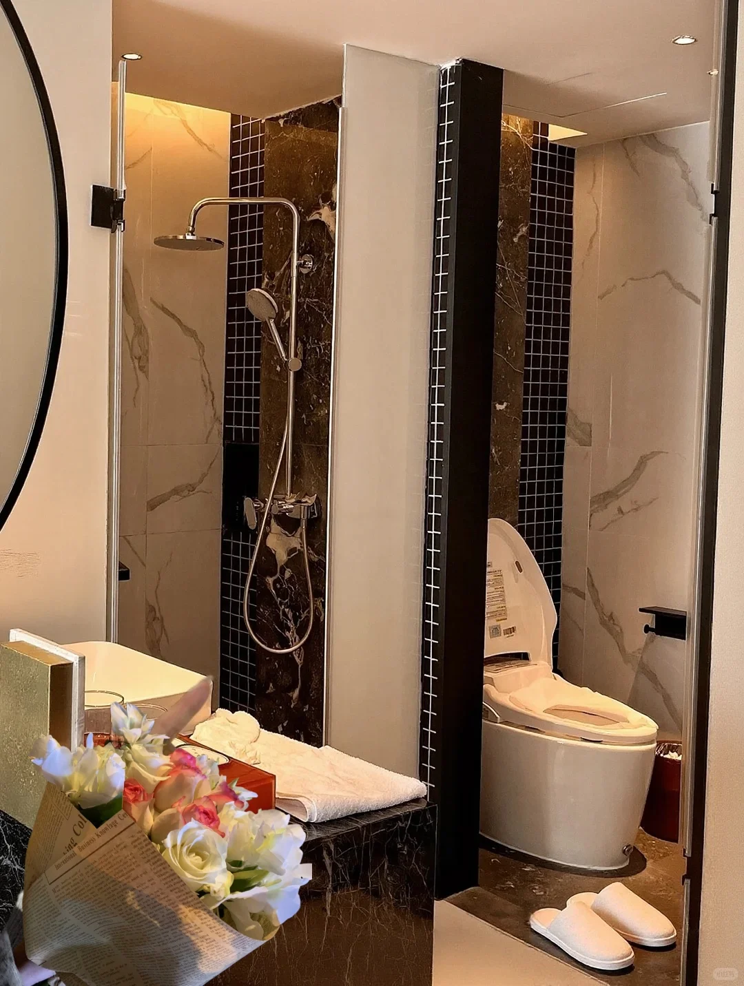 南宁！金湖广场！💰150块！😭好住到哭！