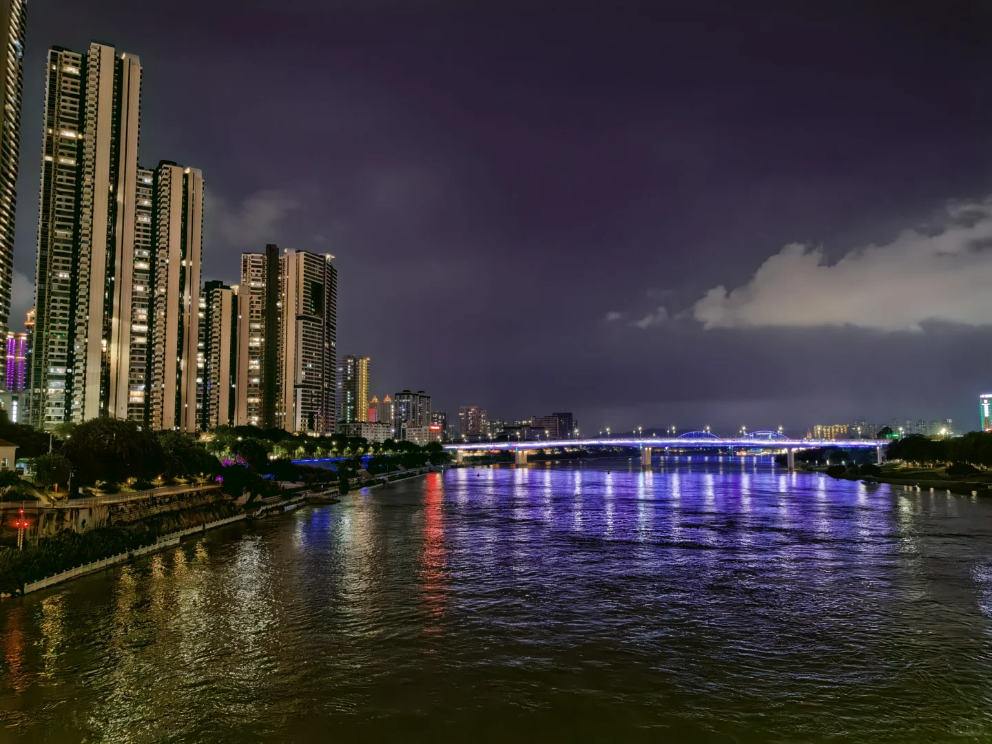 南宁夜景（7）: 邕江大桥