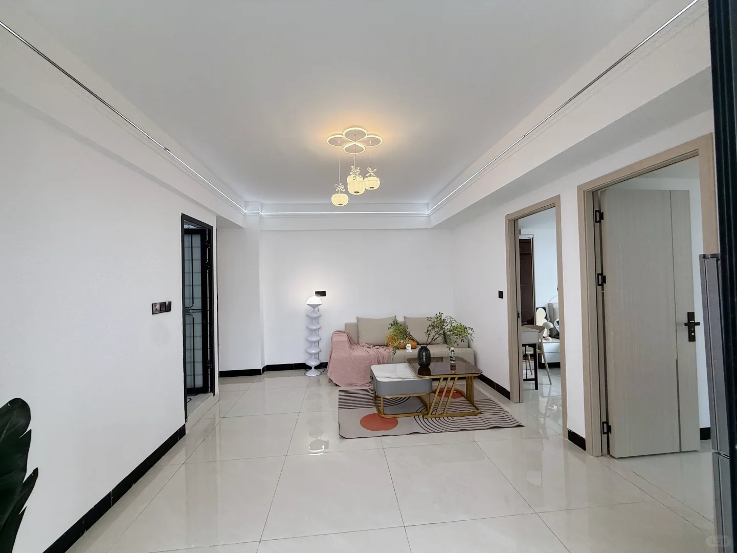 南宁租房 ✨滨湖路大两房一厅880 可短租