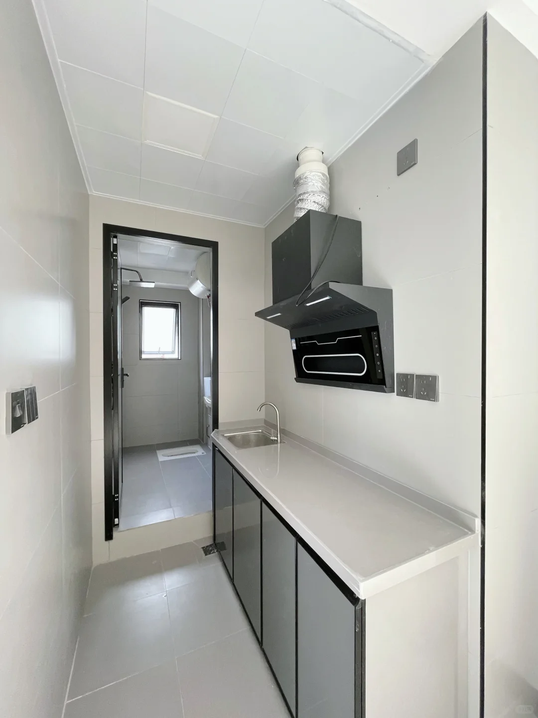 南宁租房 滨湖路🚇大一房一厅700 可短租