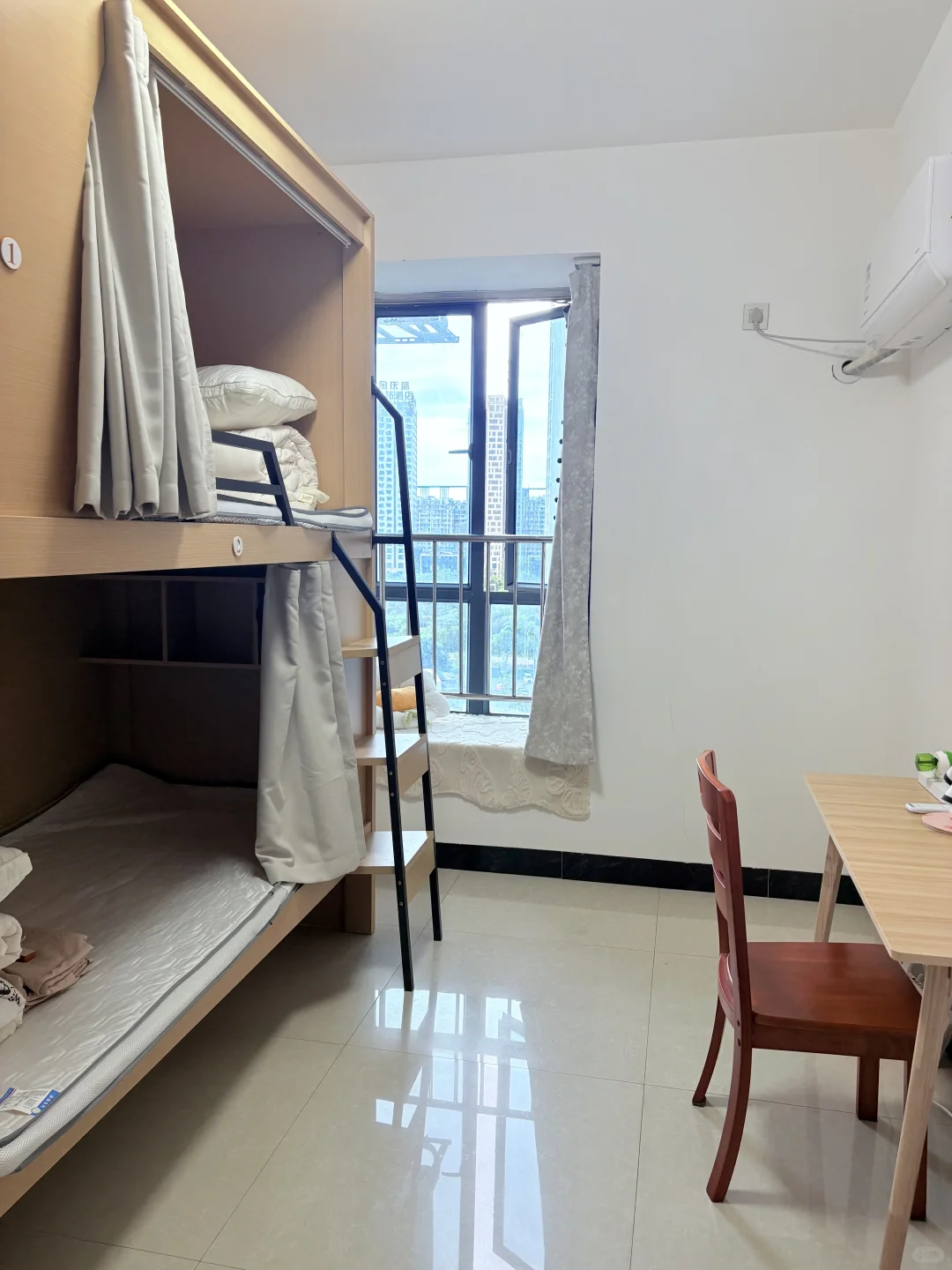 南宁纯女生青旅！万象城对面～