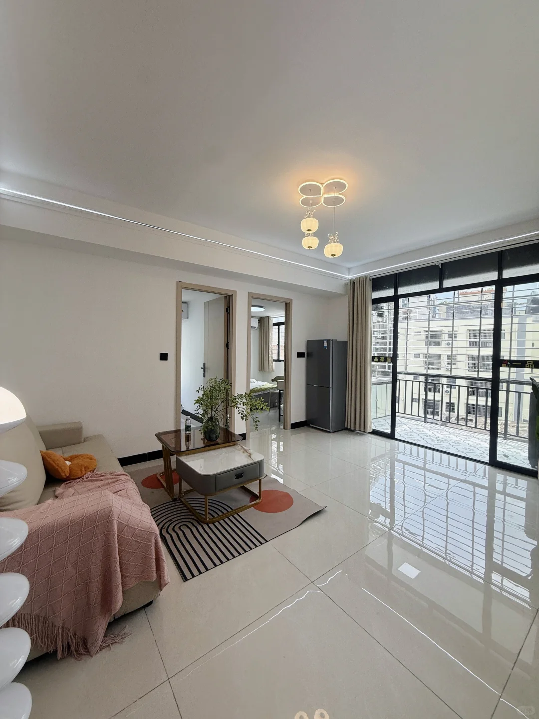 南宁租房 ✨滨湖路大两房一厅880 可短租