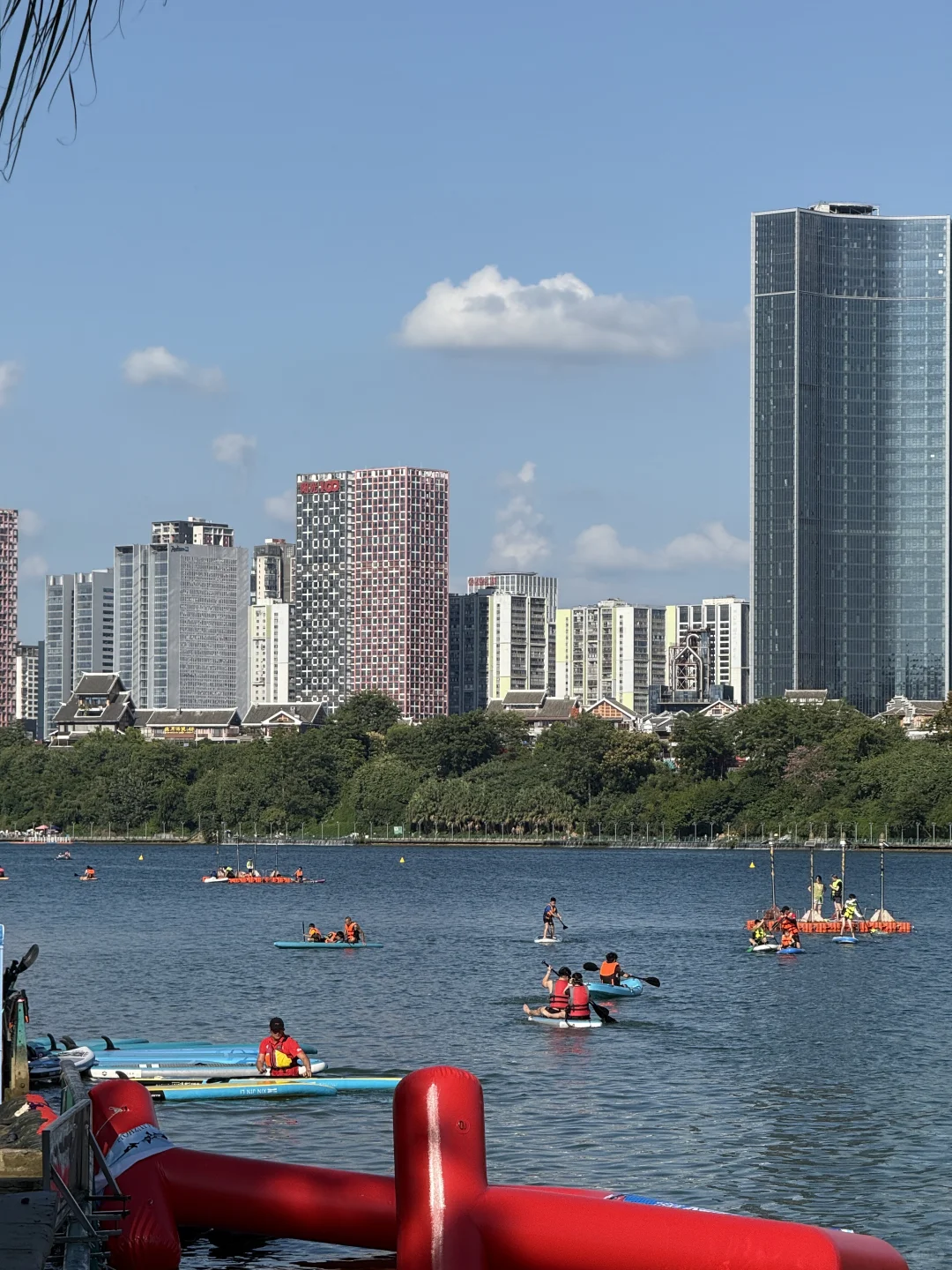 柳州！！！真是一个非常舒服适合宜居的城市。。。
