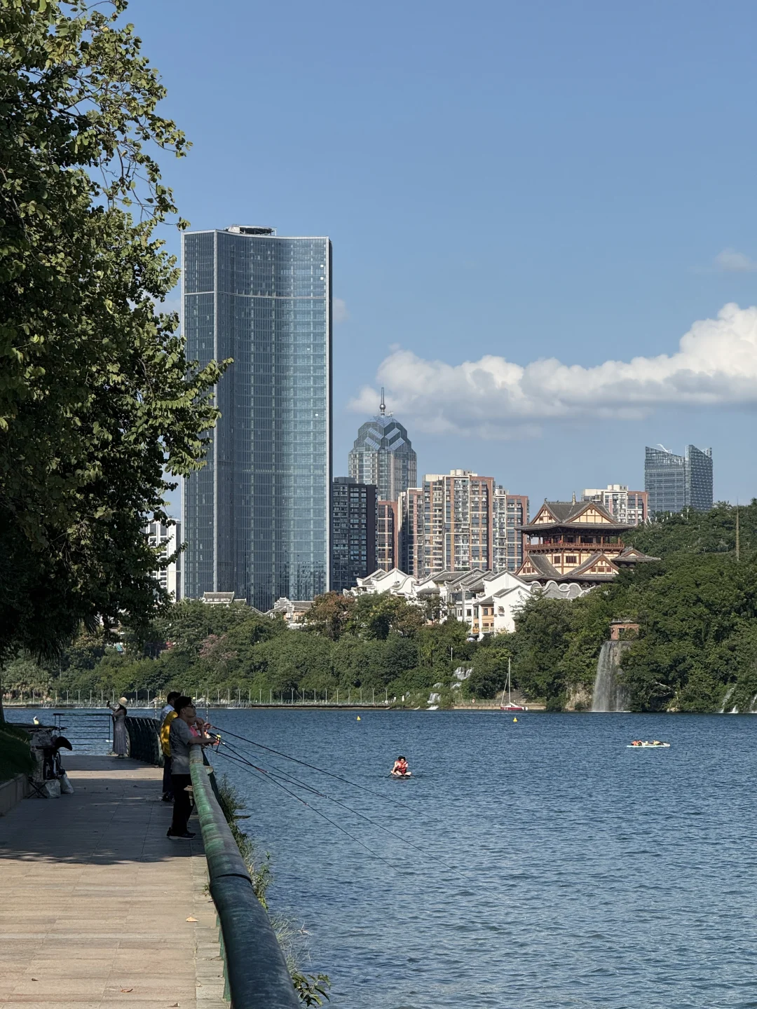 柳州！！！真是一个非常舒服适合宜居的城市。。。