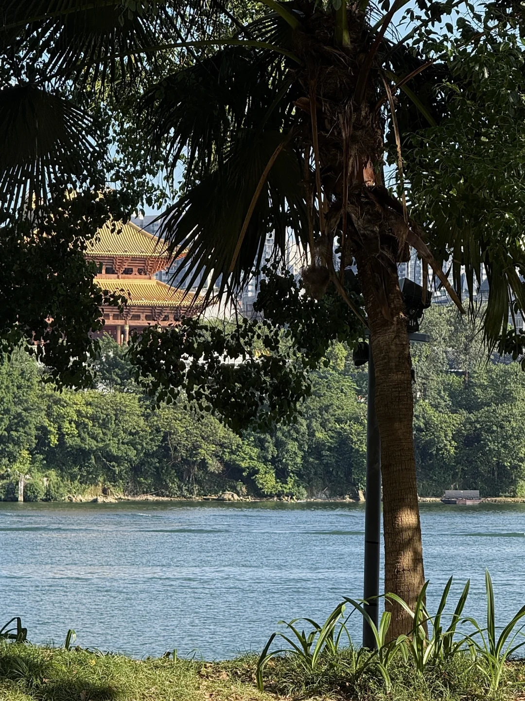 柳州！！！真是一个非常舒服适合宜居的城市。。。