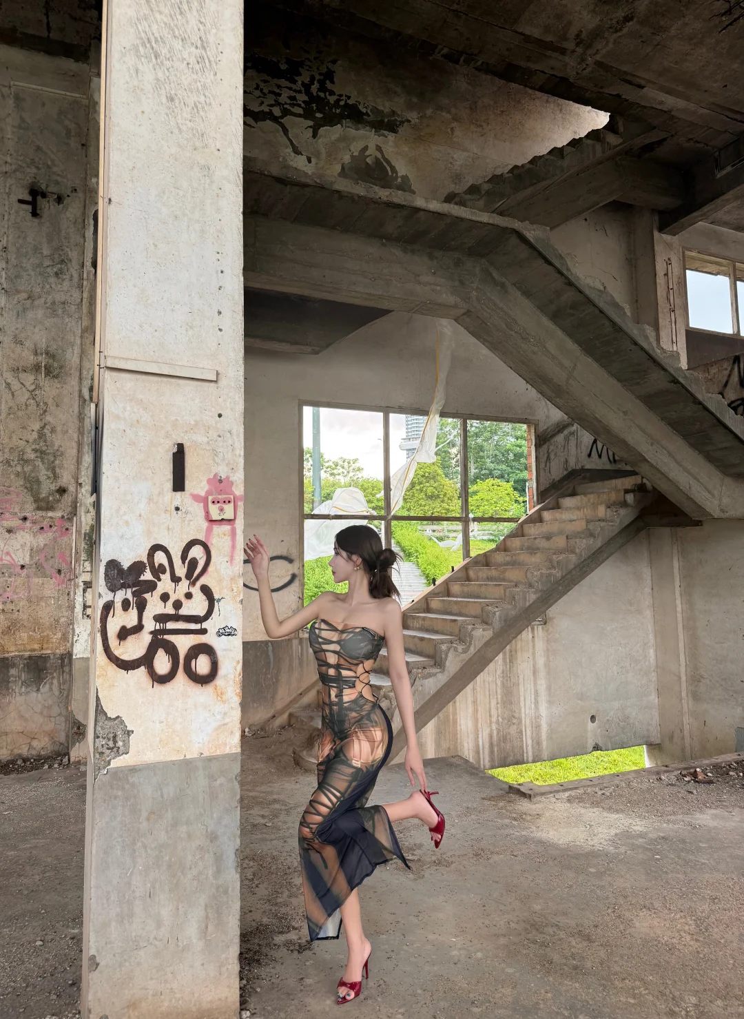 南宁废弃房拍照