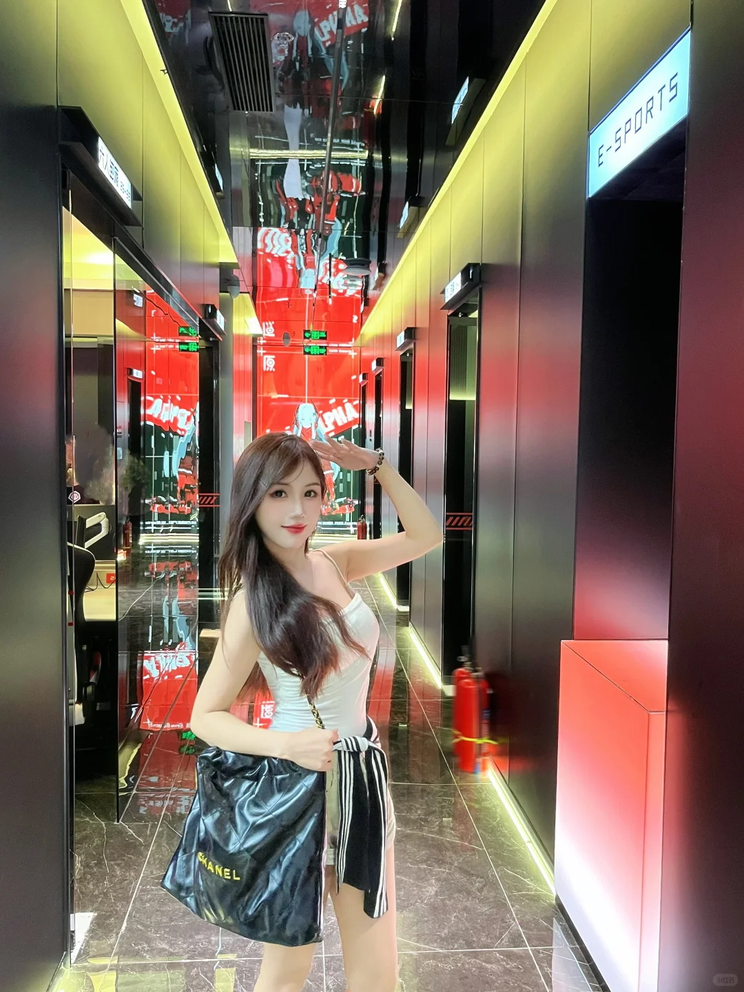 开黑叫我～我中单贼强😈