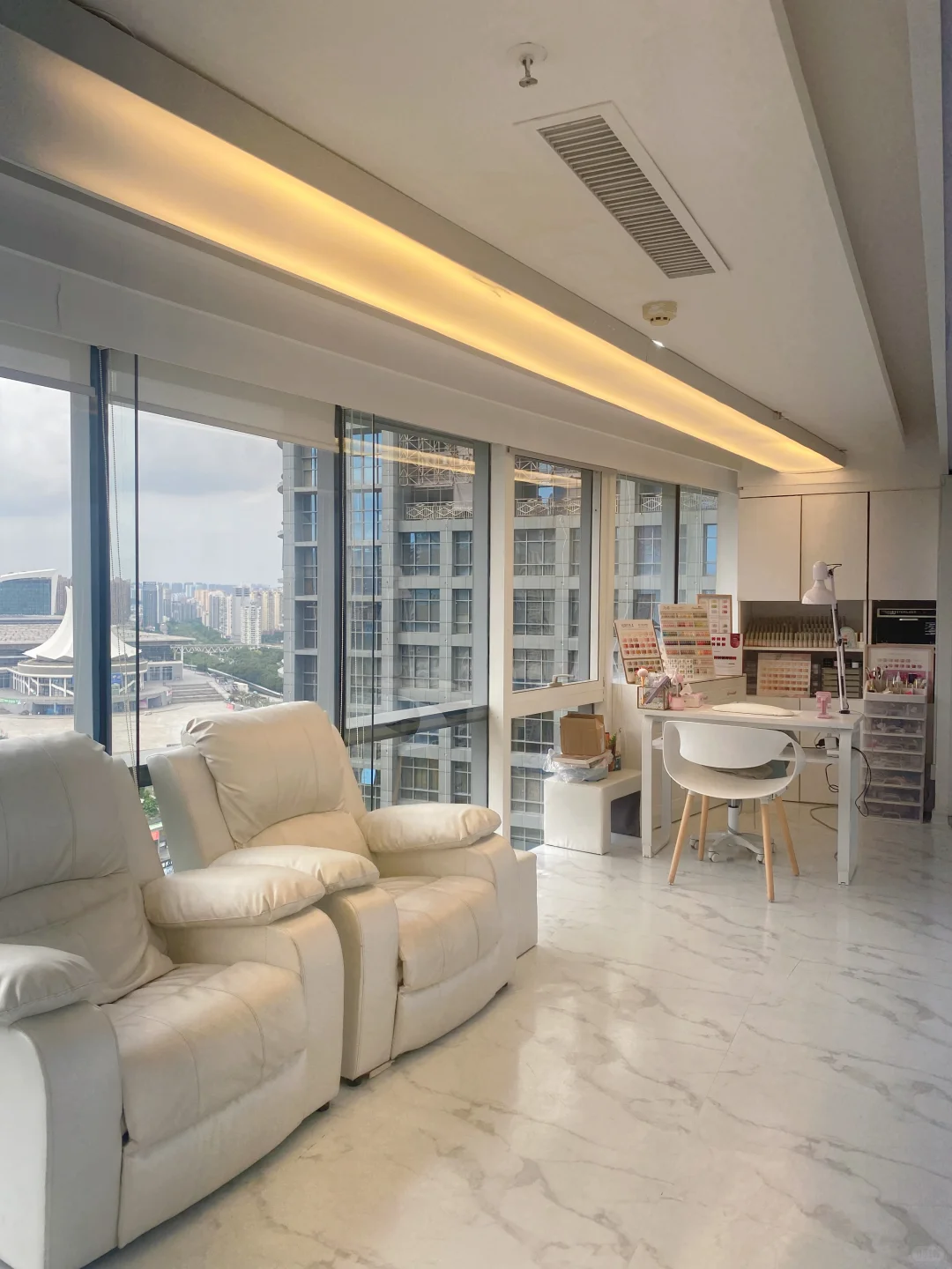 南宁会展航洋城场地找合租！