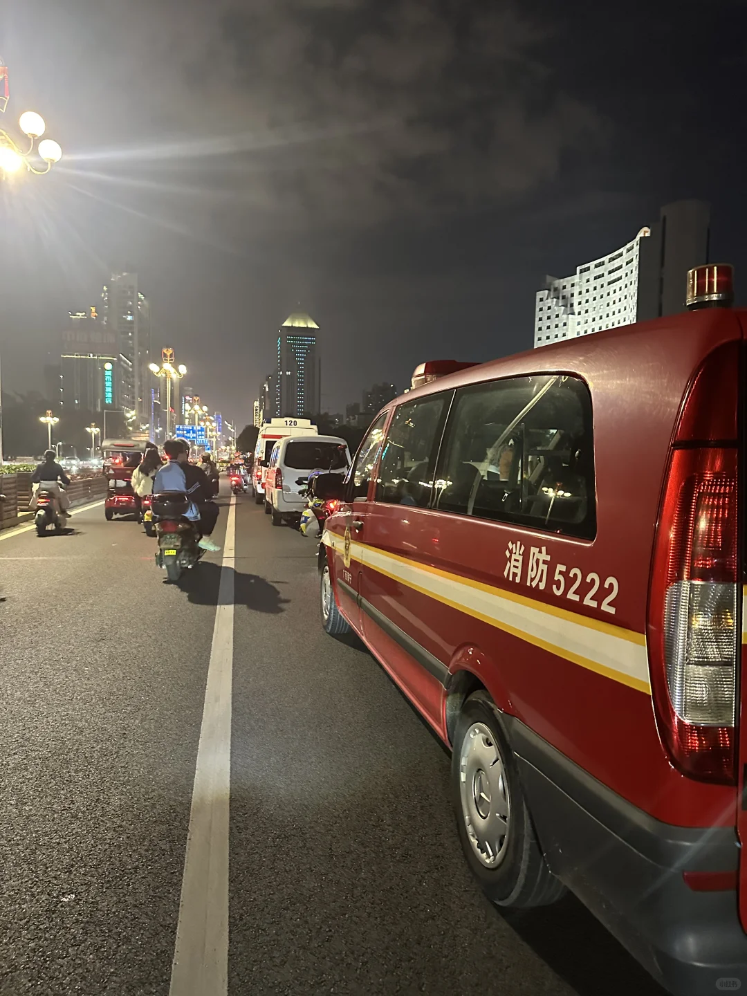 南宁南湖大桥怎么了？