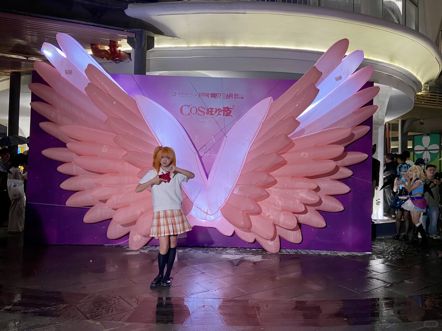 南宁民歌湖COS狂欢夜太绝了🎃