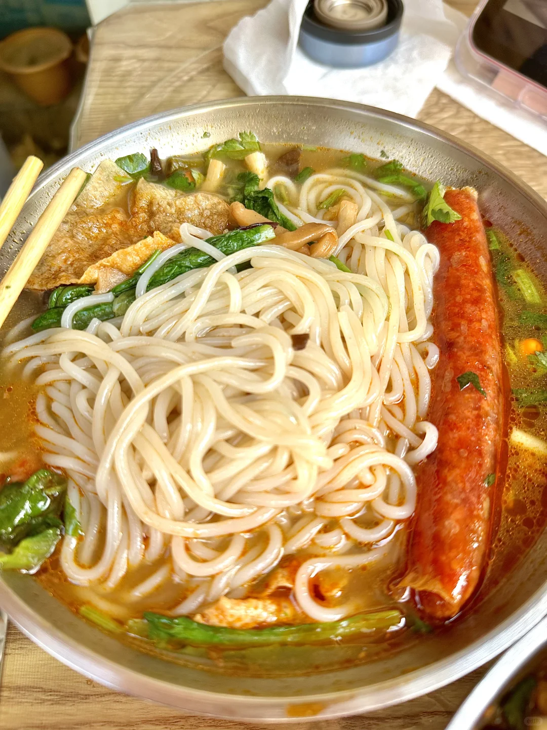 一家柳州人在郑州开的螺蛳粉店