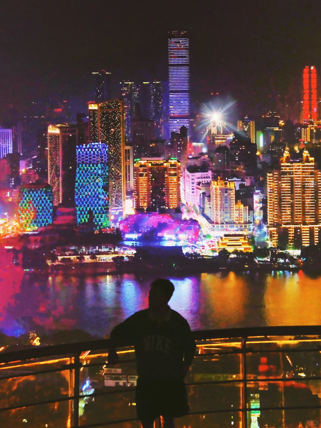 为了这❶❽张照片，我特意飞了一趟柳州