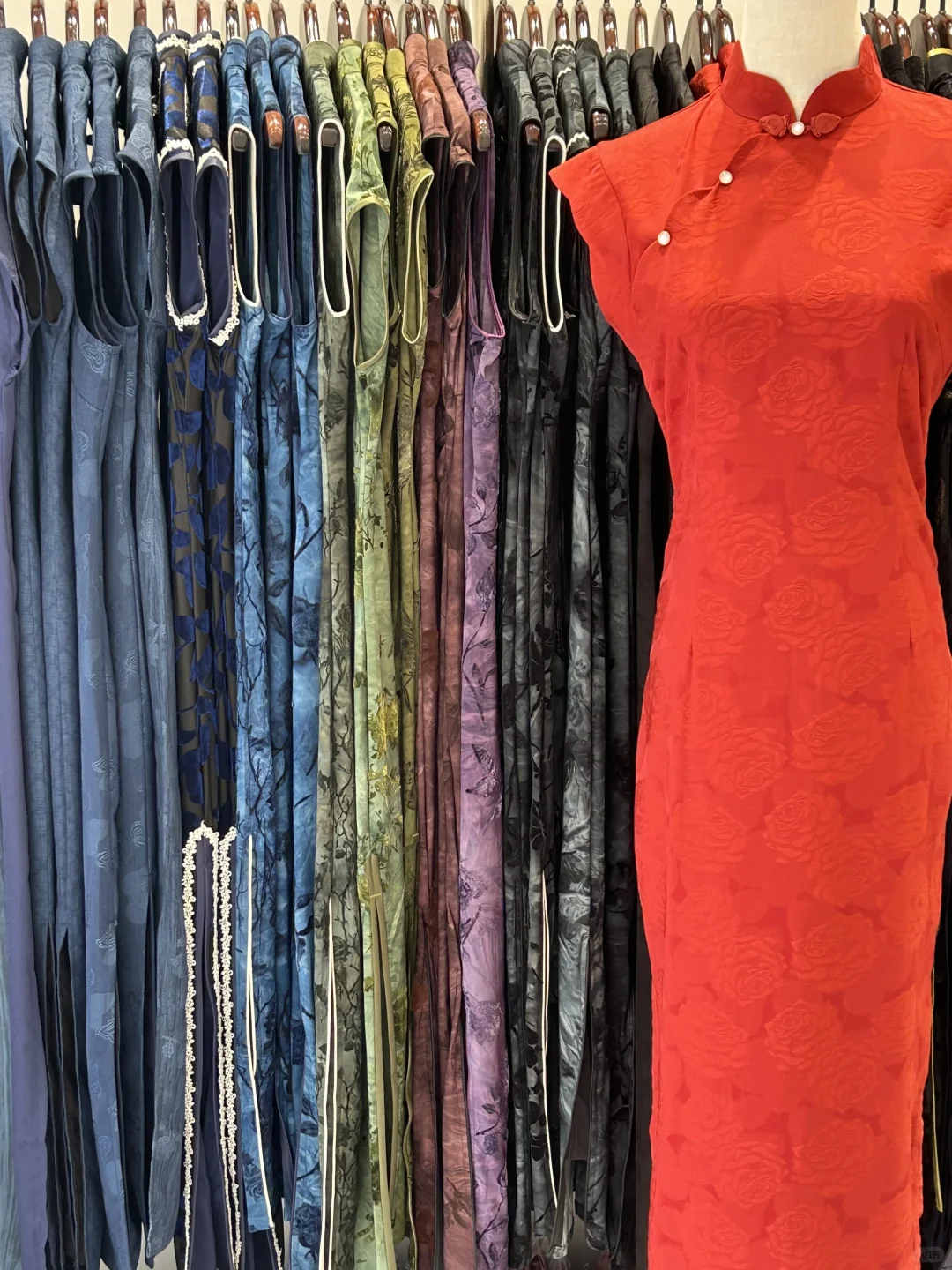 广西柳州五星街百元旗袍』买啦5⃣件❗满意