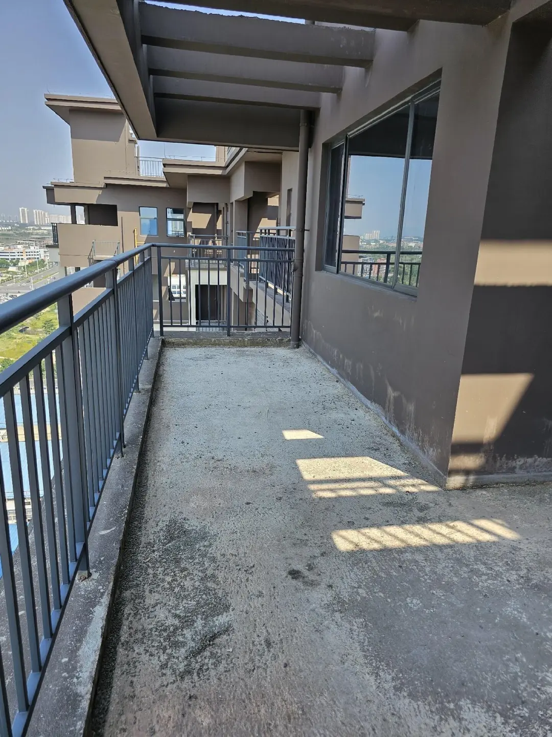 南宁地铁口，顶复楼中楼，58万出