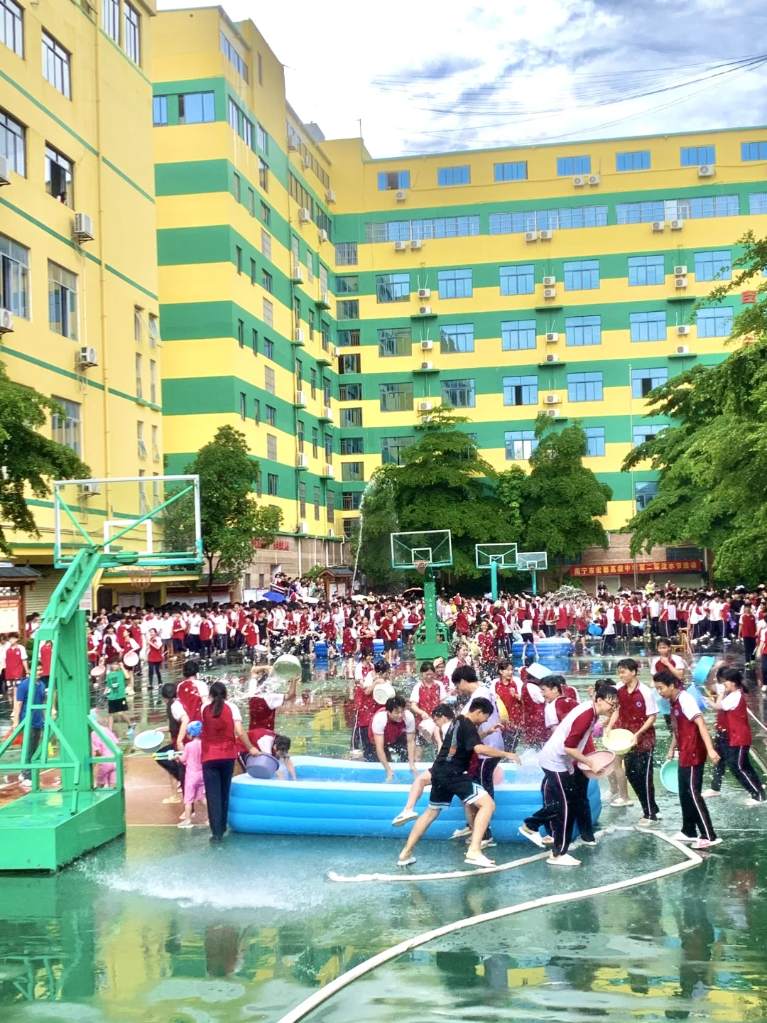 南宁这所学校怎么这样啊！！……