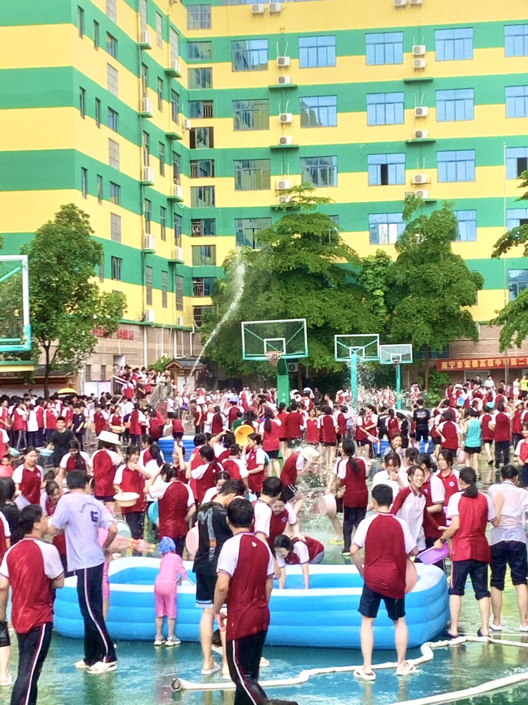 南宁这所学校怎么这样啊！！……