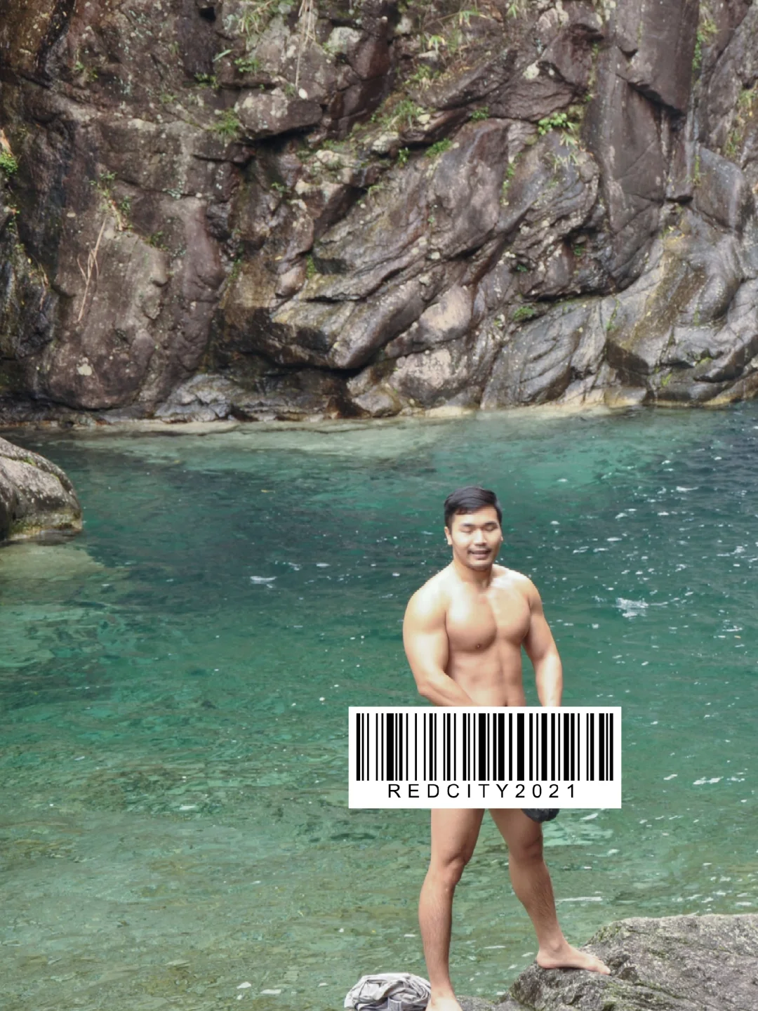 柳州｜在没人的玻璃水瀑布撒欢