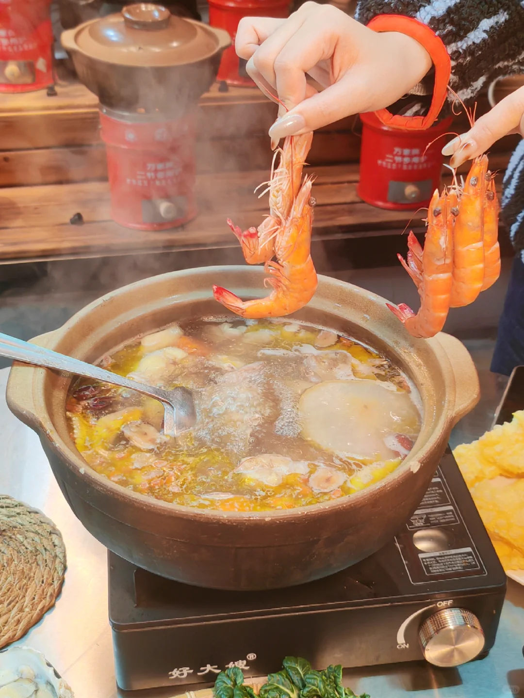 此店吃商极高！一下车就被柳州鸡煲圈粉了