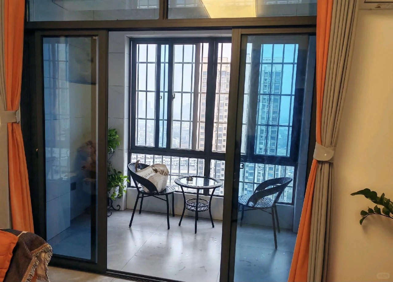 柳南区，南站路柳州站附近，精装电梯靓靓两房