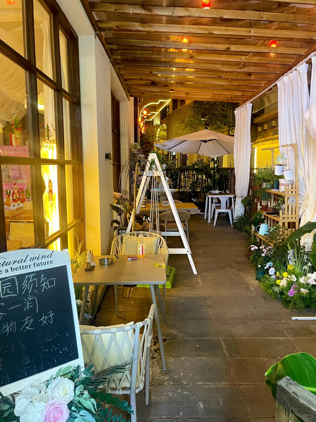 柳州圣诞约会餐厅🥂在花园里享用漂亮饭