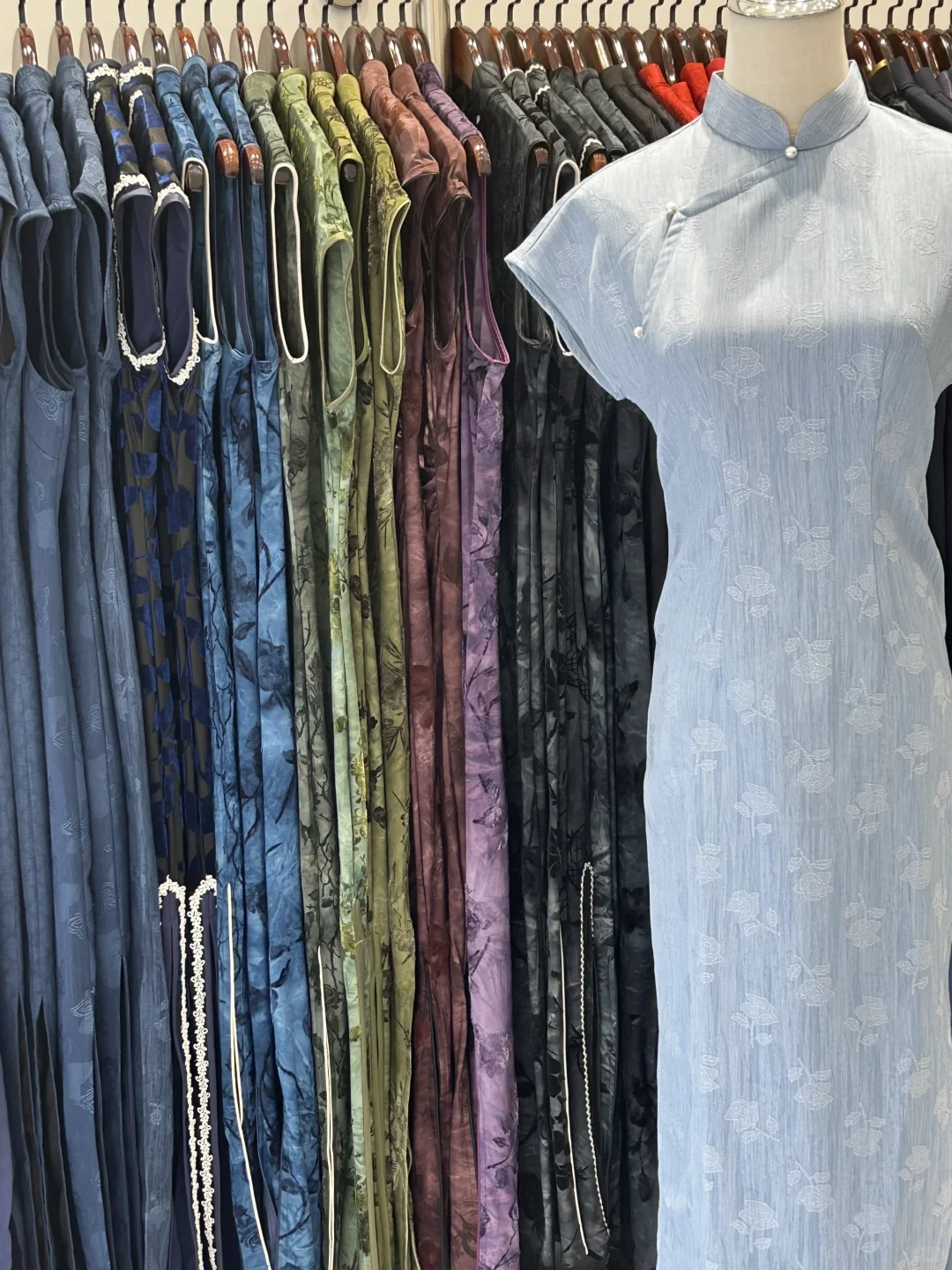 柳州五星街百元旗袍店』买啦3️⃣件❗开心