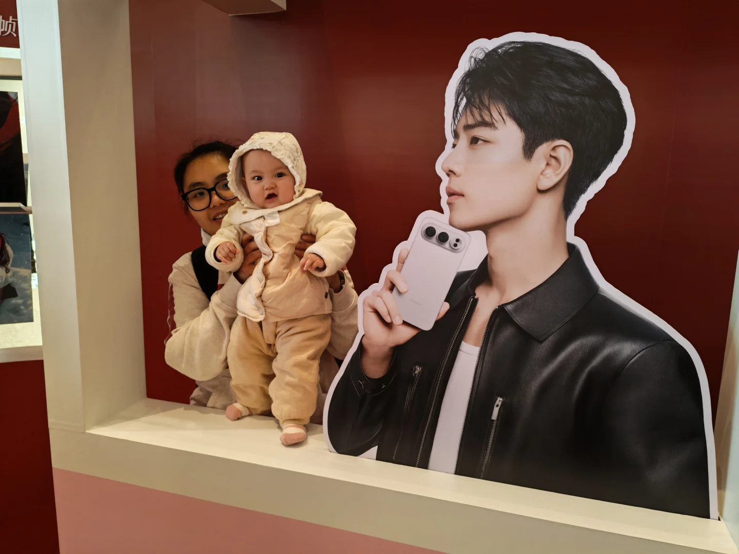 柳州万象城肖战荣耀500痛楼打卡