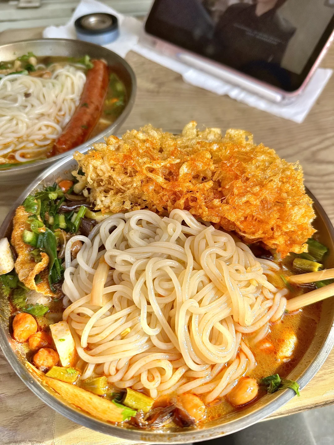 一家柳州人在郑州开的螺蛳粉店