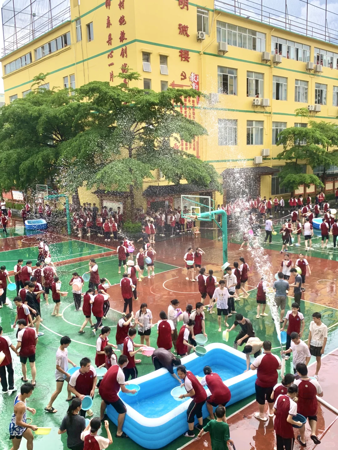 南宁这所学校怎么这样啊！！……