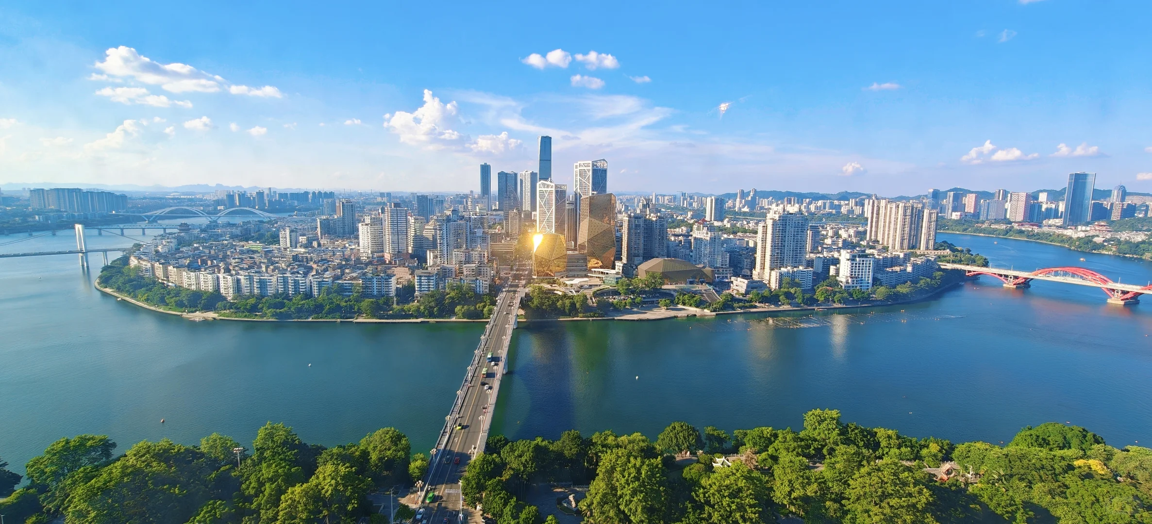 柳州CBD藏不住了！0元拍出国风大片