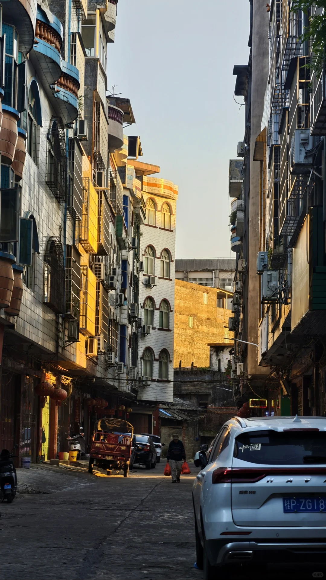 防城港丨边境小城的老街与大海