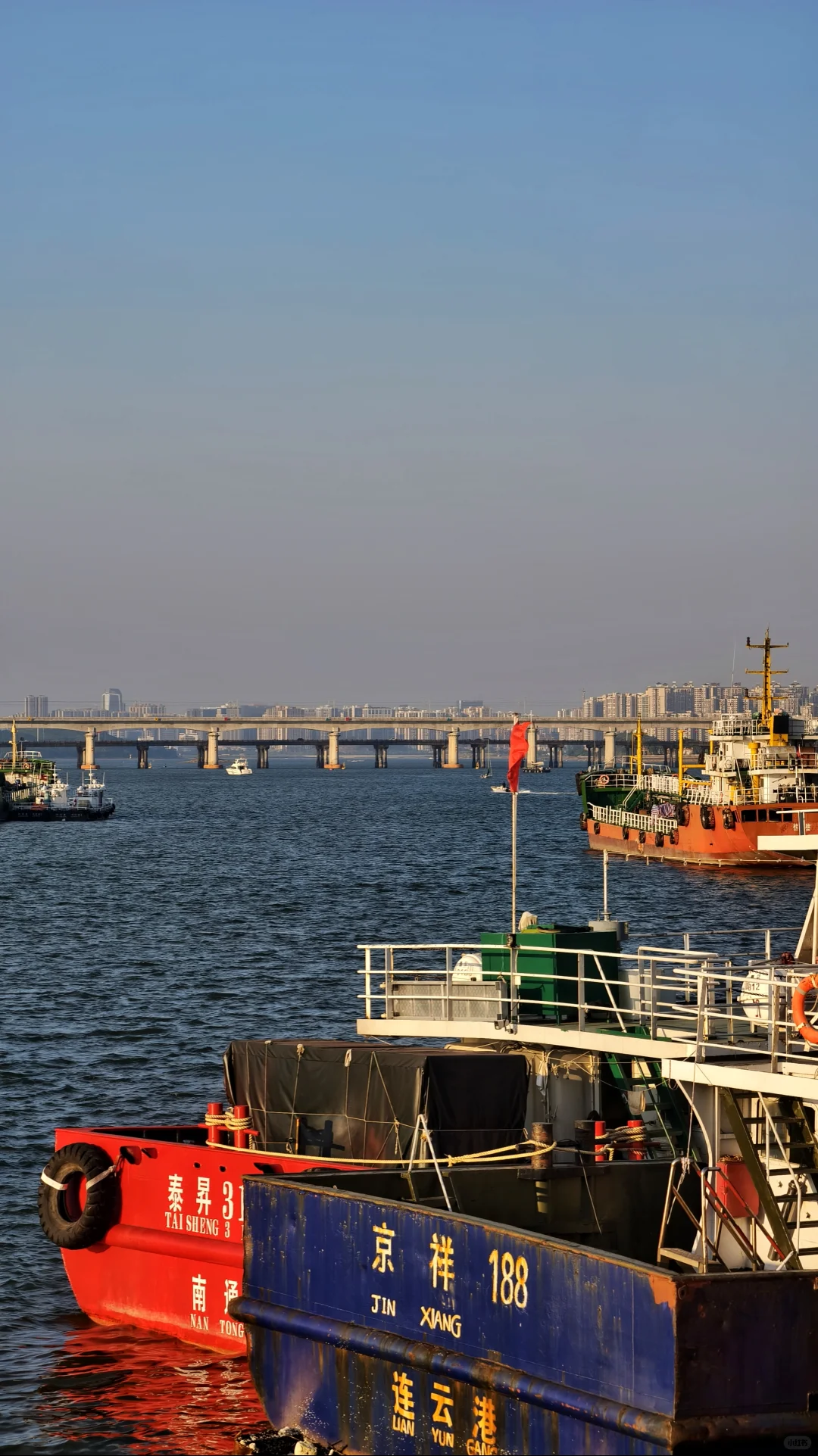 防城港丨边境小城的老街与大海