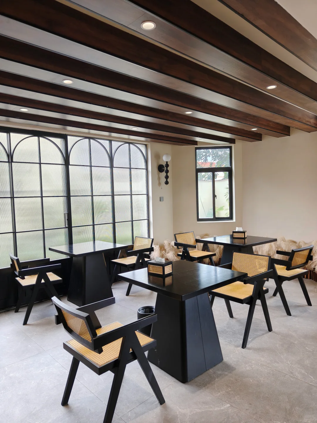 在防城港住进了理想的酒店，根本不想回家